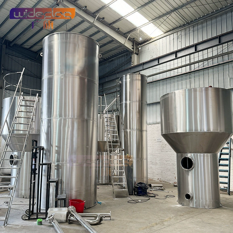 Завод Guangqi напрямую поставляет в город Синьи интегрированные устройства для очистки воды из реки и оборудование для обработки горной родниковой воды.