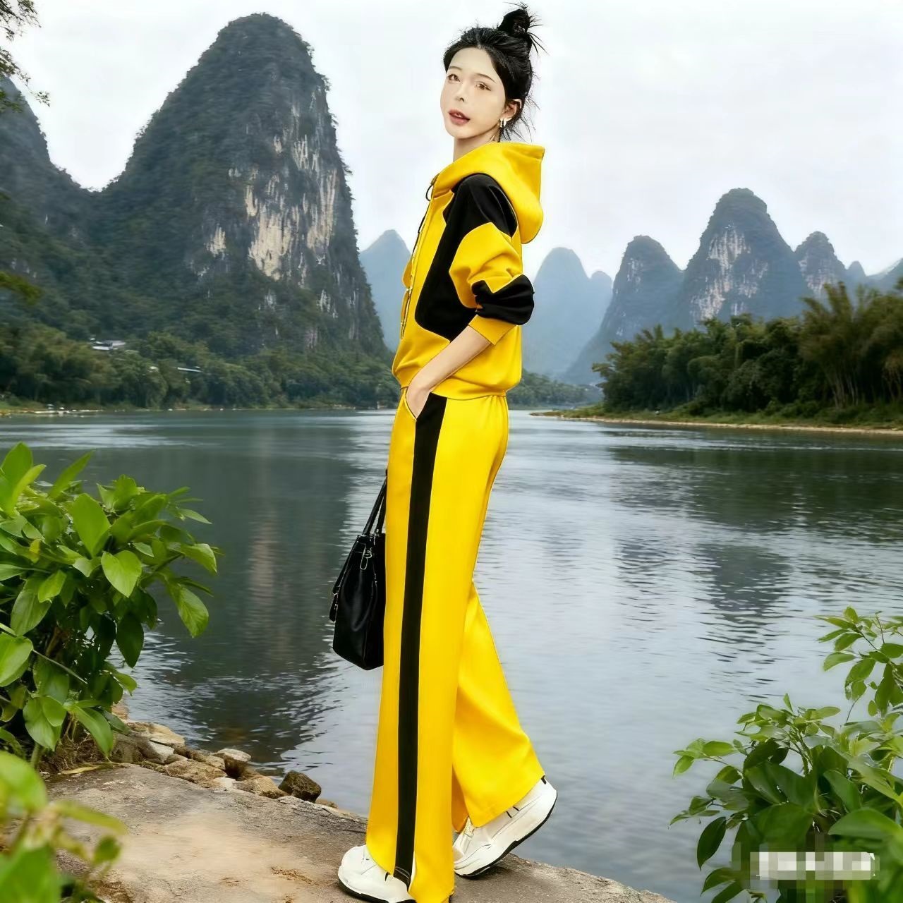 New Arrival Fleece-Lined Thickened 2025 Autumn and Winter Hong Kong Style Casual Sports Women's Loose Stylish Two-Piece Set Trendy Young