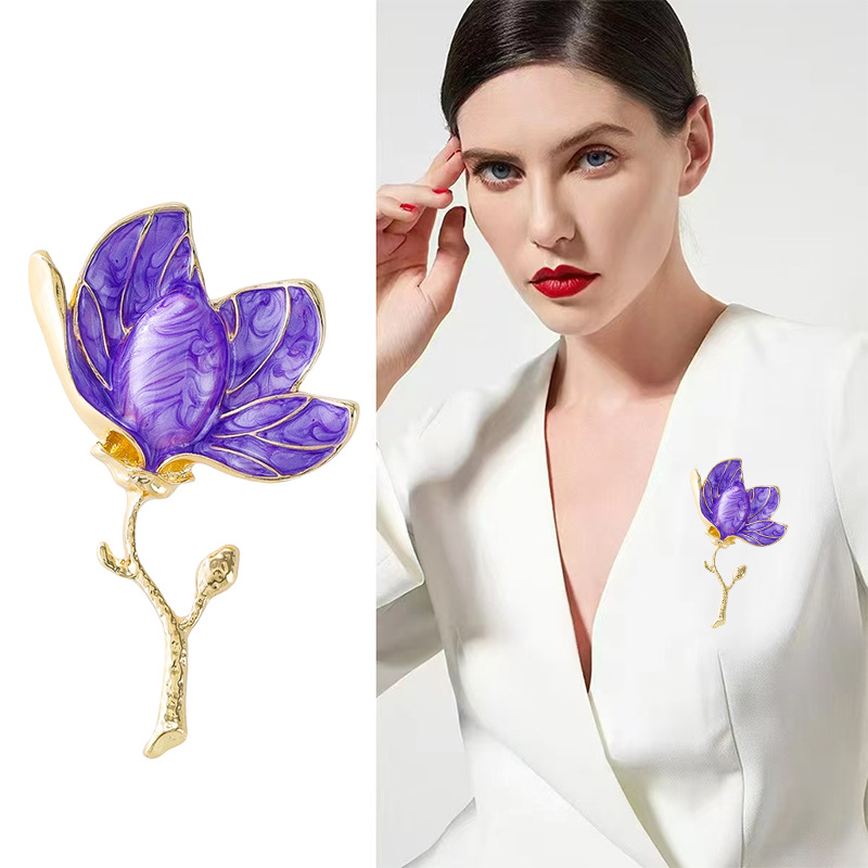 Sophisticated fashionable brooch
