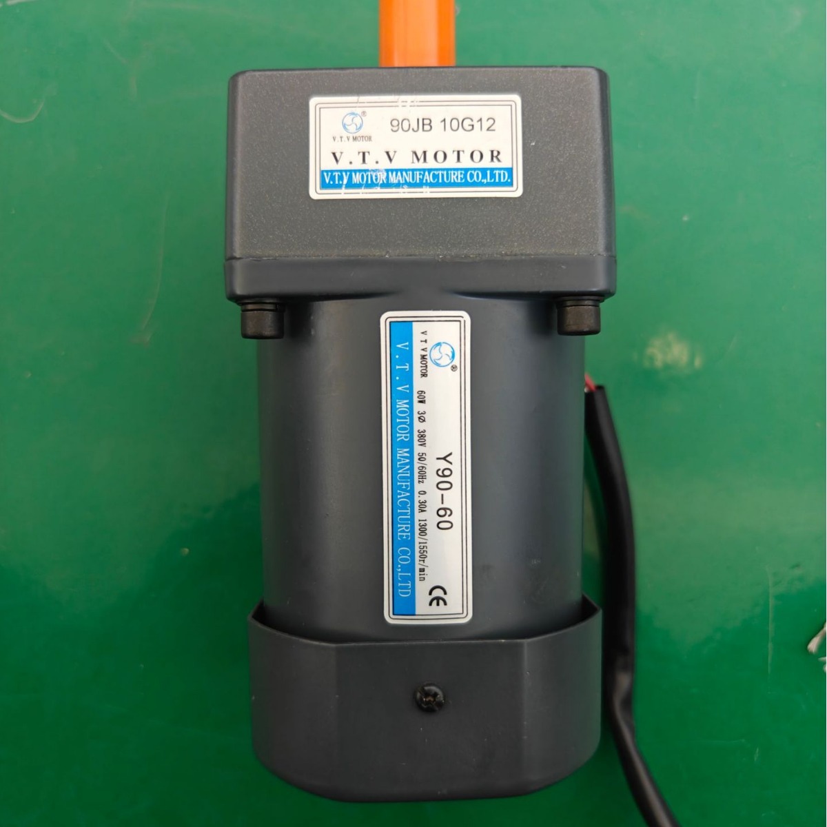 杭州V.T.V定速电机   YN90-90调速不带刹车