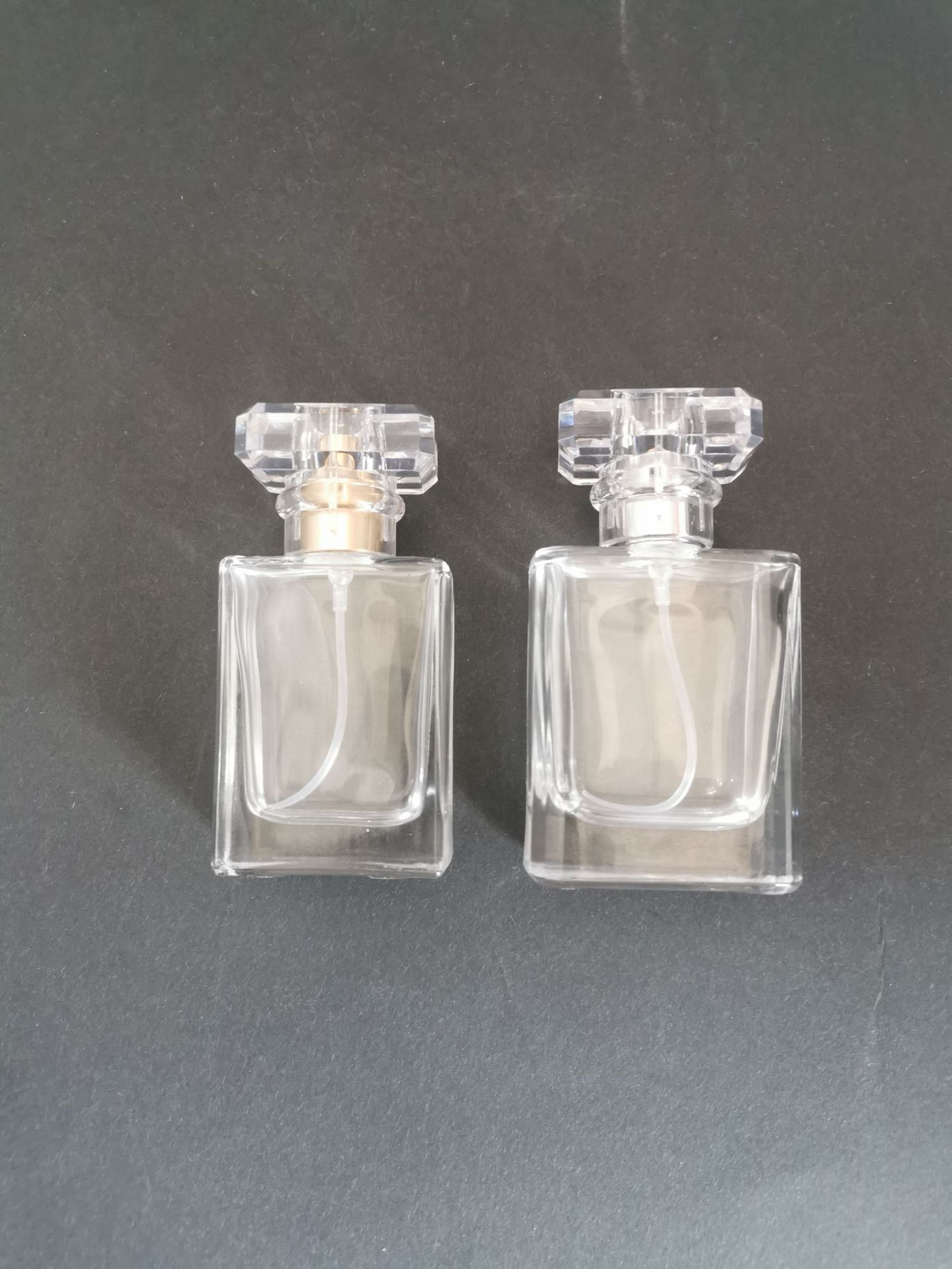 30ML 50ML botella de perfume cuadrada de vidrio plano spray sub-embalaje boquilla de maquillaje botella vacía botella de spray botella de vidrio