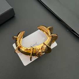 古风夸张立体重工字母几何开口手镯走秀vintage哑光纹理手镯女