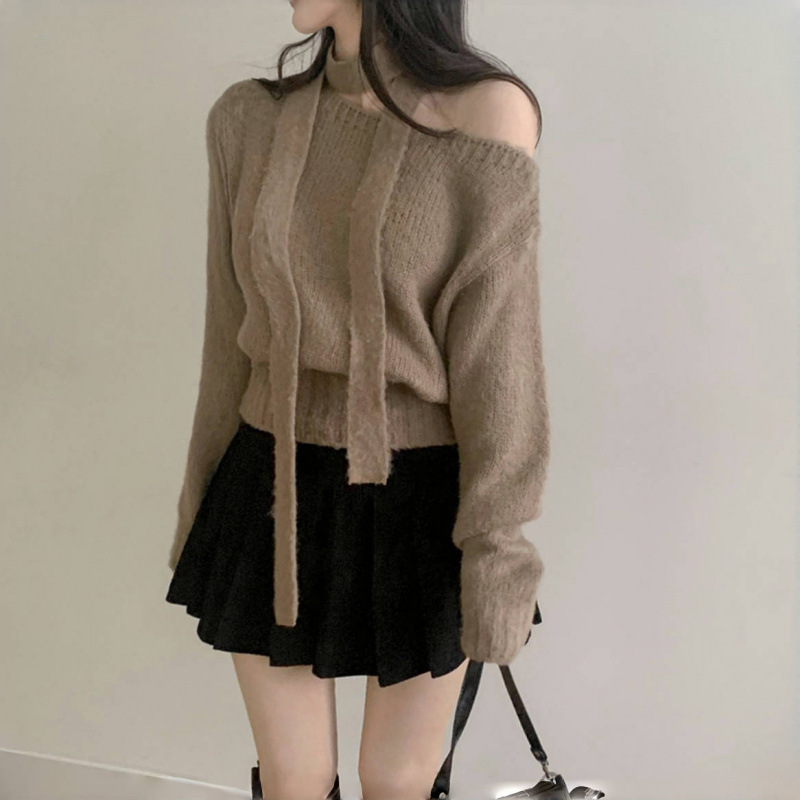 Chic Retro Off-Shoulder Long-Sleeve Sweater for Women, Versatile Halter Neck Top, Comfortable and Casual