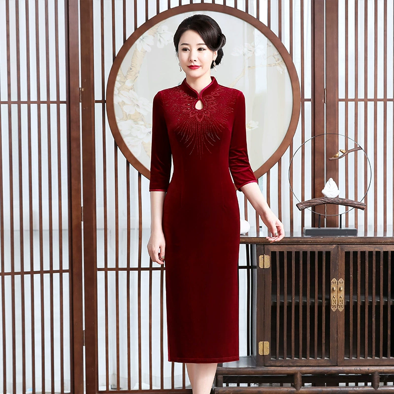 Весенне-осенне-зимнее новое золотое бархатное платье Cheongsam с бисером для невесты, красное платье с разрезом, платье для мамы, подиумное платье