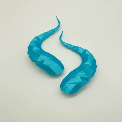 Motosiklet dəbilqələri – unique - silk-green-helmet-devil-hornsheight-11cm-comes-with-3m-adhesive