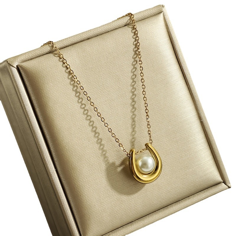 Colar de pérolas de luxo europeu para mulher em aço dourado_voghion.com