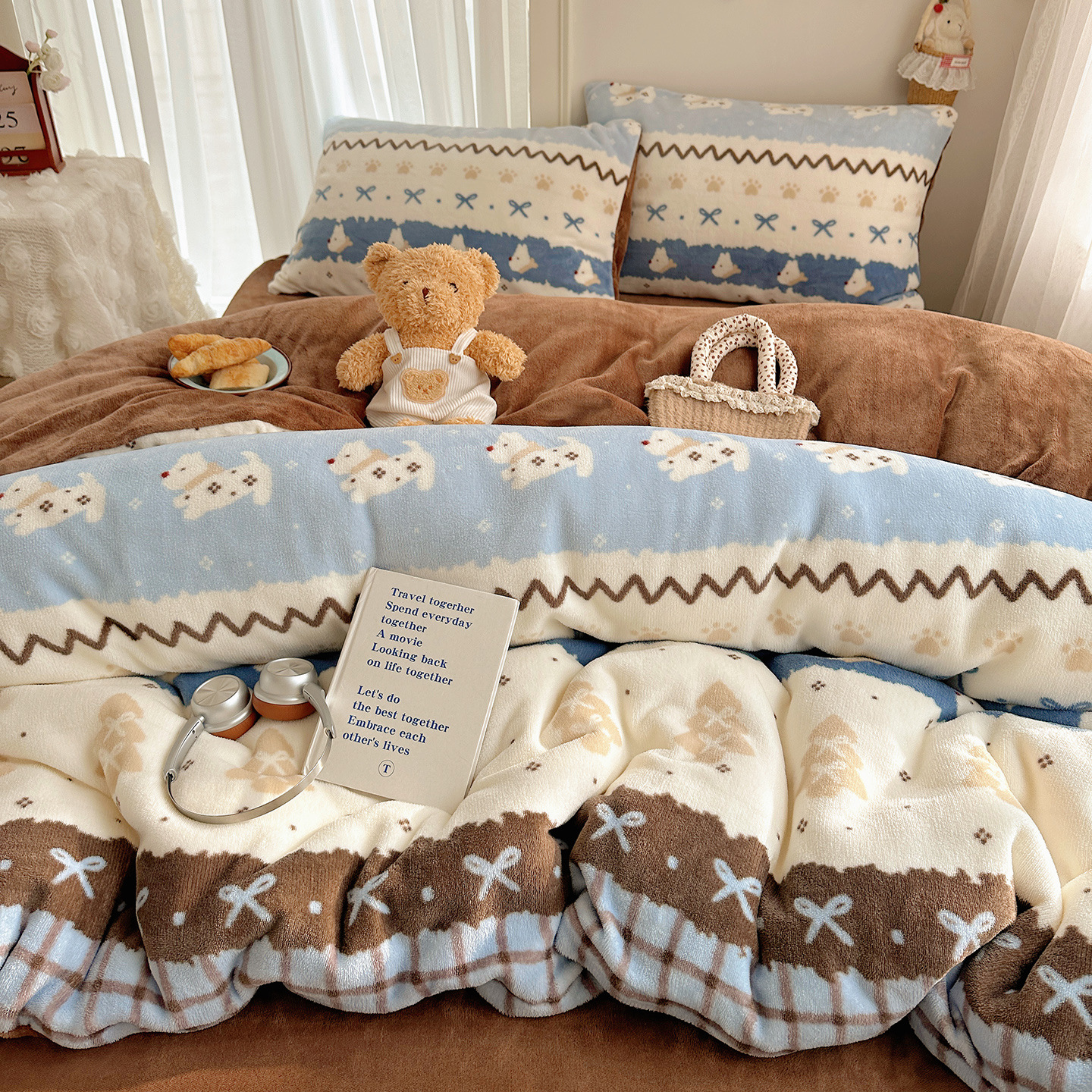 Madre y bebé clase A dormir desnudo invierno leche de peluche de cuatro piezas princesa viento caricatura encantadora sopa cubierta cubierta de tres piezas