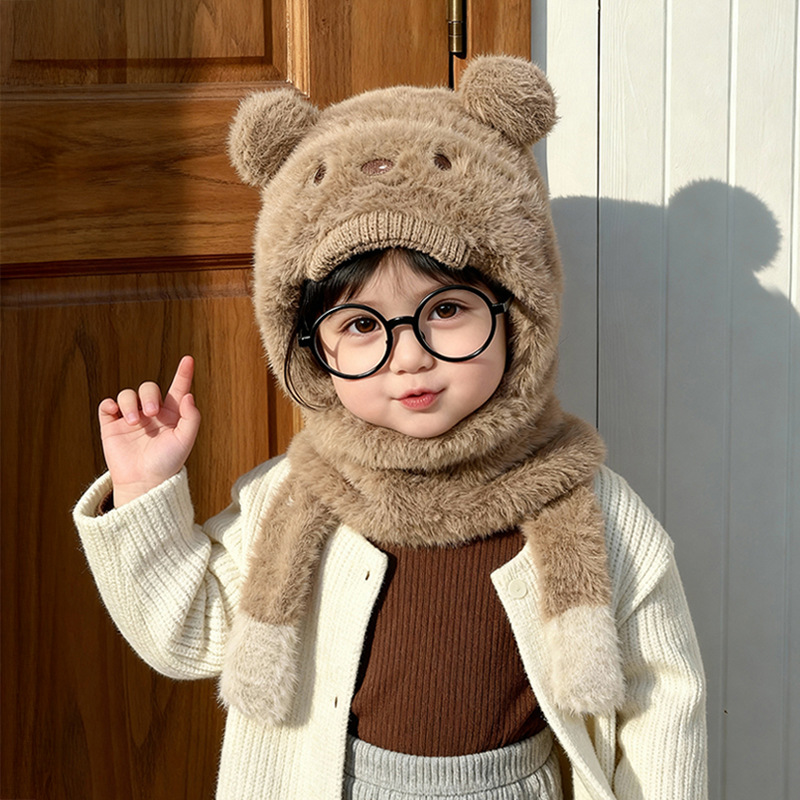 Un pellizco llamará sombrero infantil otoño y invierno máscara de bibón para bebés en una niña de peluche caliente sombrero para niños protectores de orejas
