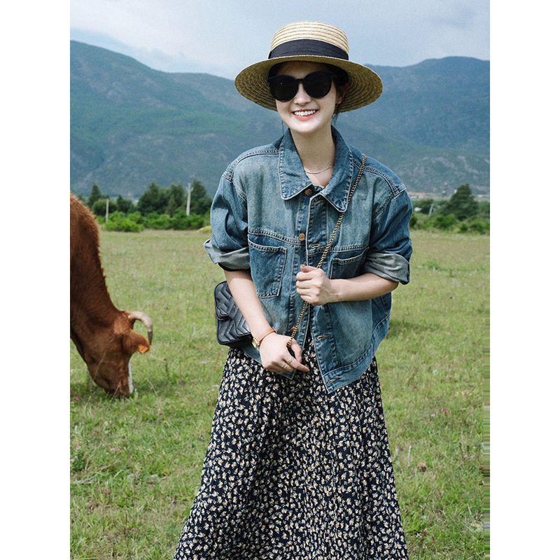 2026 Spring Thin Short Denim Jacket for Petite Women, Fashionable Loose Chanel-Style Jacket A3183