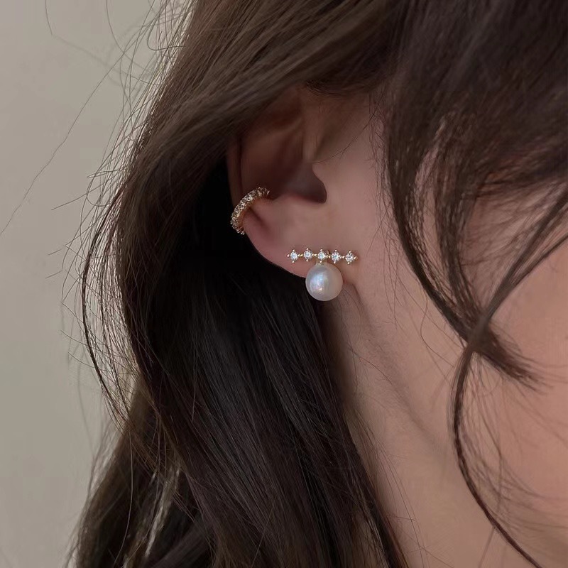 Korean style simple pearl rhinestone earringspicture4