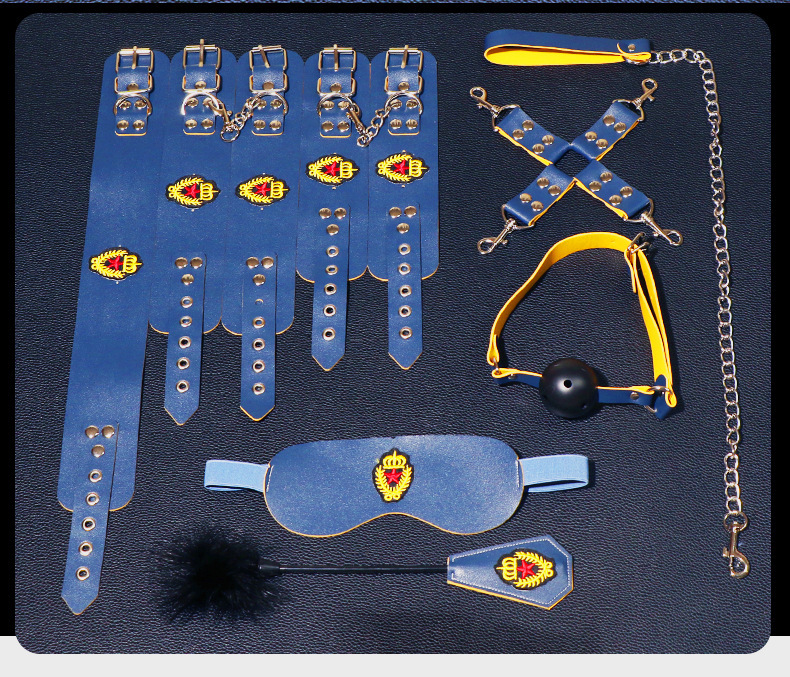 Jiuai SM Training Set 8-Piece Bondage Kit with Clamps, Handcuffs and Accessories — detail image 2