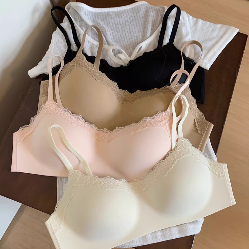 Seamless Lingerie for Women, Sweet Lace, Small Bust, Push-Up, Anti-Sagging, Side Breast Reduction, One-Piece, Wire-Free Bra Seamless Lingerie for Women, Sweet Lace, Small Bust, Push-Up, Anti-Sagging, Side Breast Reduction, One-Piece, Wire-Free Bra