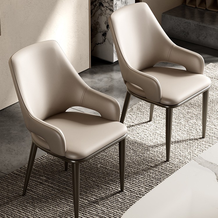 Mesa y silla de comedor de estilo italiano, silla de comedor de lujo ligera, red hotel moderno, silla de comedor de cuero nórdico de alta calidad