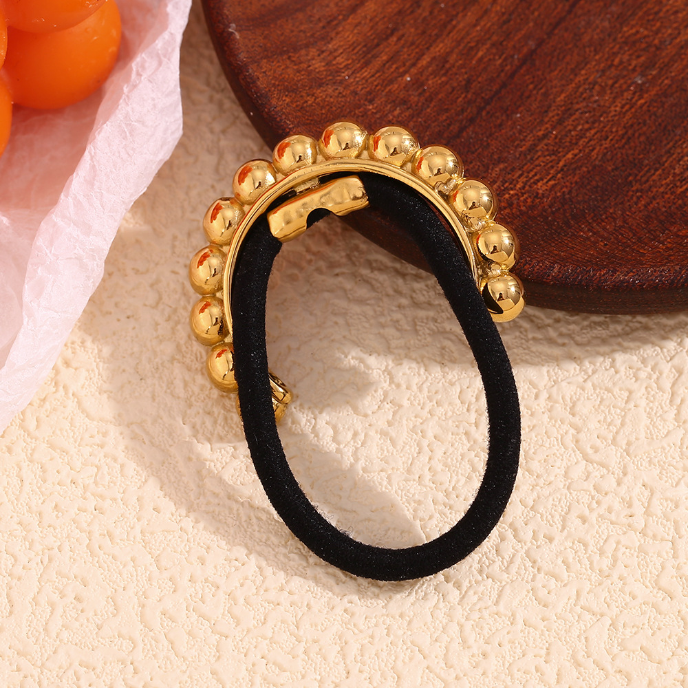 Accessori per capelli unisex alla moda, design di nicchia esplosivo, in acciaio inossidabile, placcato in oro, temperamento, disposizione di perline, corda per capelli, stile femminile_voghion.com