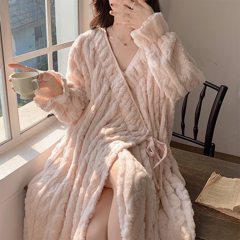 Winter New Pure Color Pajamas for Women Thickeneded Coral Velvet Jacquard Mid-Length Warm Nightgown Home Wear Sexy Bathrobe