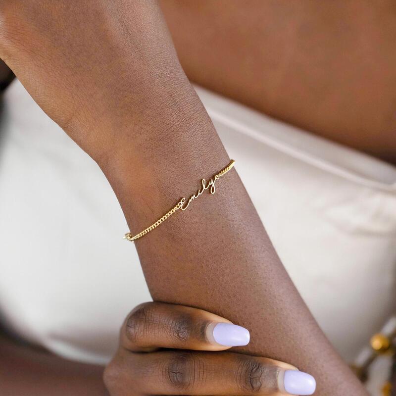 Customized English Name Bracelet for Women, Light Luxury, Fashionable, Versatile, Personalized Bracelet, Graduation Gift for Girlfriend, Original Design Customized English Name Bracelet for Women, Light Luxury, Fashionable, Versatile, Personalized Bracelet, Graduation Gift for Girlfriend, Original Design