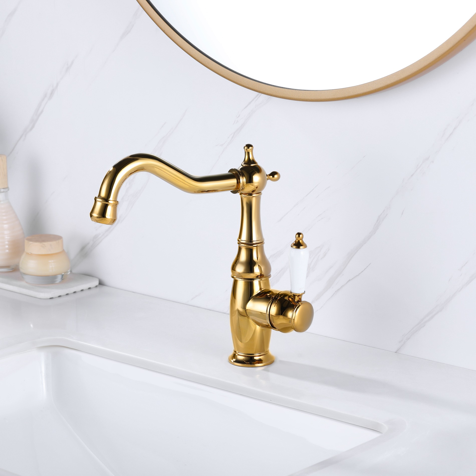 Rotatable French Light Luxury Golden Faucet Hot and Cold Single Hole European Style Brass Bathroom Cabinet Basin Faucet
