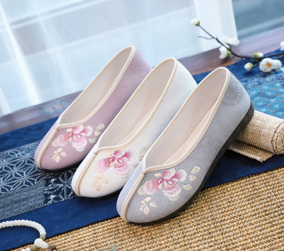 Flat shoes red Chinese folk qipao old  beijing tang suit hanfu shoes for women girls soft bottom Chinese cheongsam tang suit hanfu shoes for women girls cloth embroidered shoes