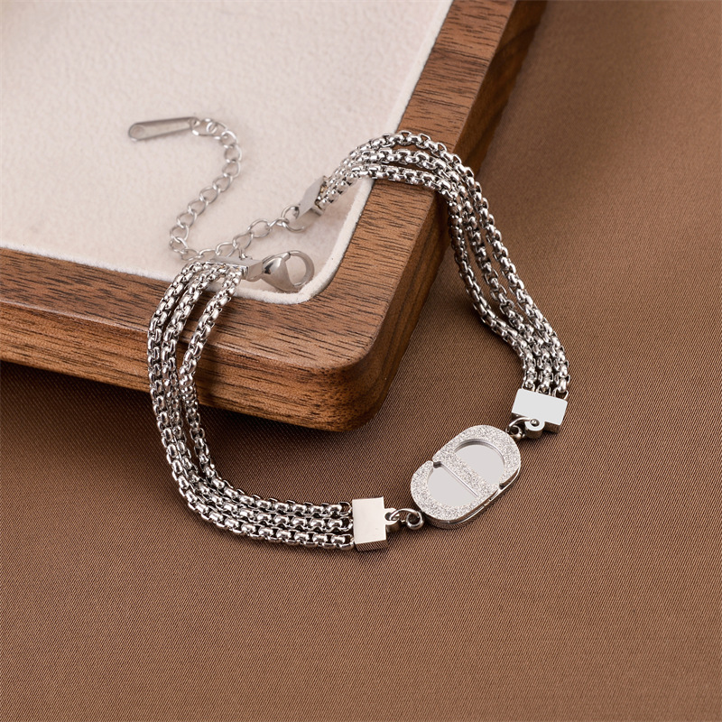 Joyas transfronterizas europeas y americanas Pulsera de acero de titanio de todo fósforo Versión coreana del temperamento bohemio Pulsera de acero de titanio que no se desvanece Joyería femenina