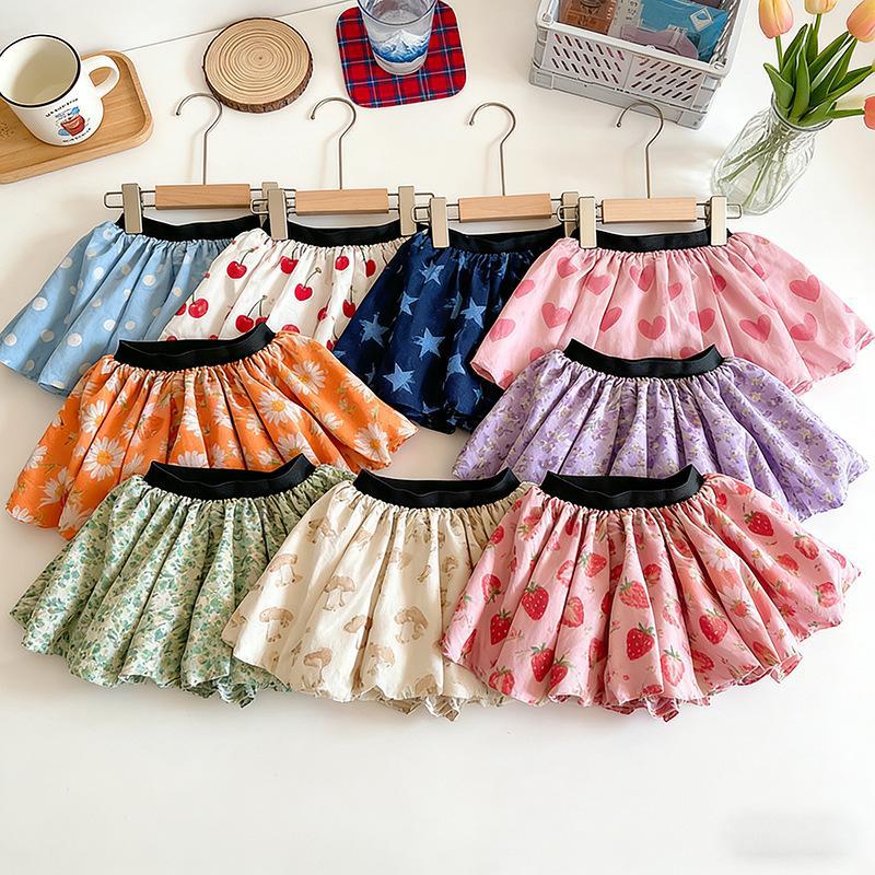 Floral print princess skirt pants for girls, summer thin style, fashionable Korean style, children's hot pants, casual and versatile skirt.