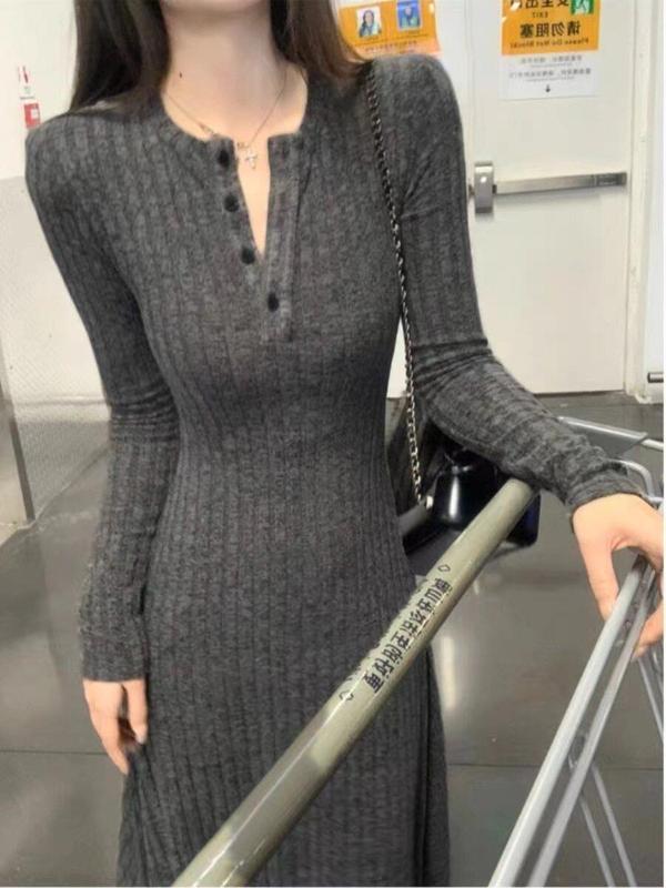 法式长袖针织连衣裙女2025早秋新款气质收腰显瘦内搭圆领打底长裙|undefined