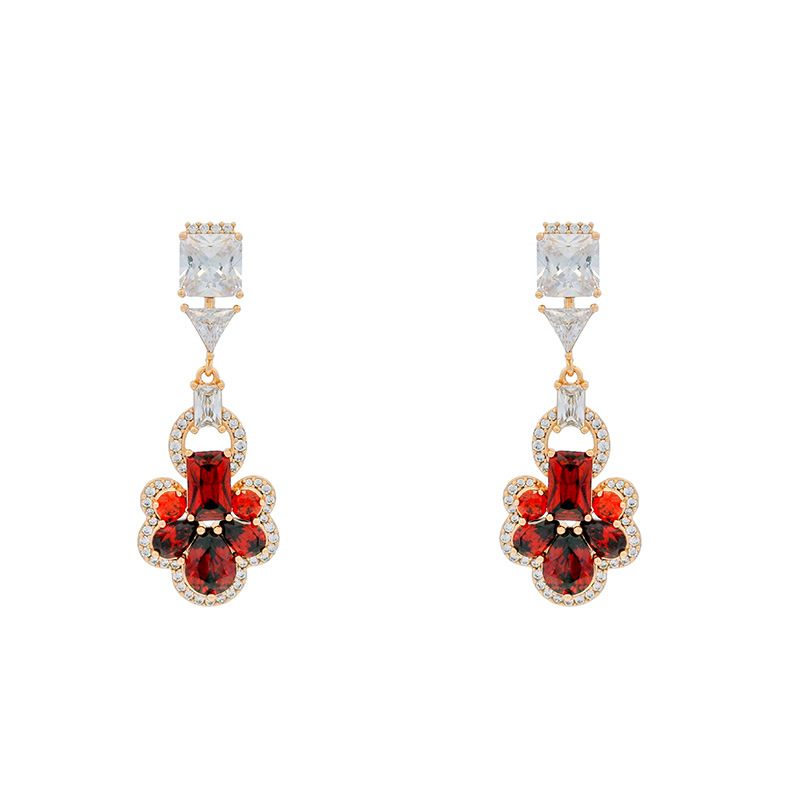 Xuping ligero de lujo de aleación de cobre galvanizado 18k aretes de gemas artificiales serie de aretes de diseño de aretes