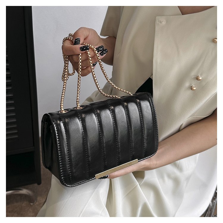 Bolso de cadena de color Macaron urbano simple pequeño bolso cuadrado brillante hebilla magnética bolso de hombro bolso de textura de diseño de nicho