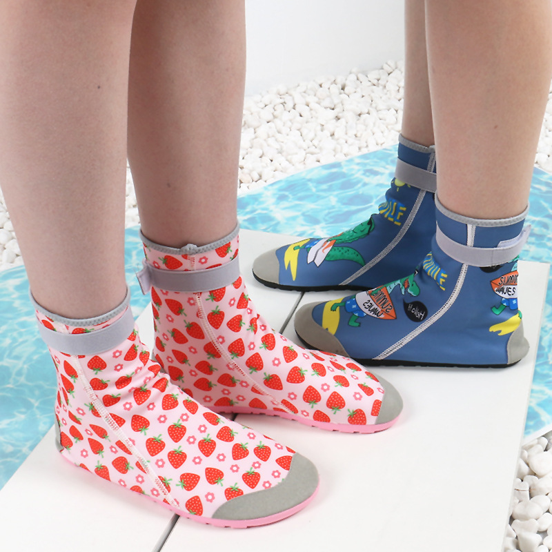Children's high-barrel beach socks shoes quick-drying boys and girls non-slip wading shoes beach cut-proof adult swimming diving socks