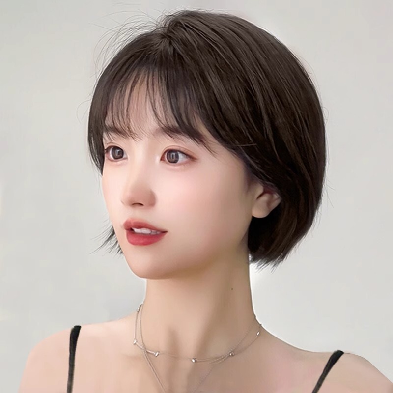 Wig for Women, Short Hair, Full Wig with Air Bangs, Age-Reducing Bob, Realistic Hair, Full Human Hair Wig, Suitable for Commuting