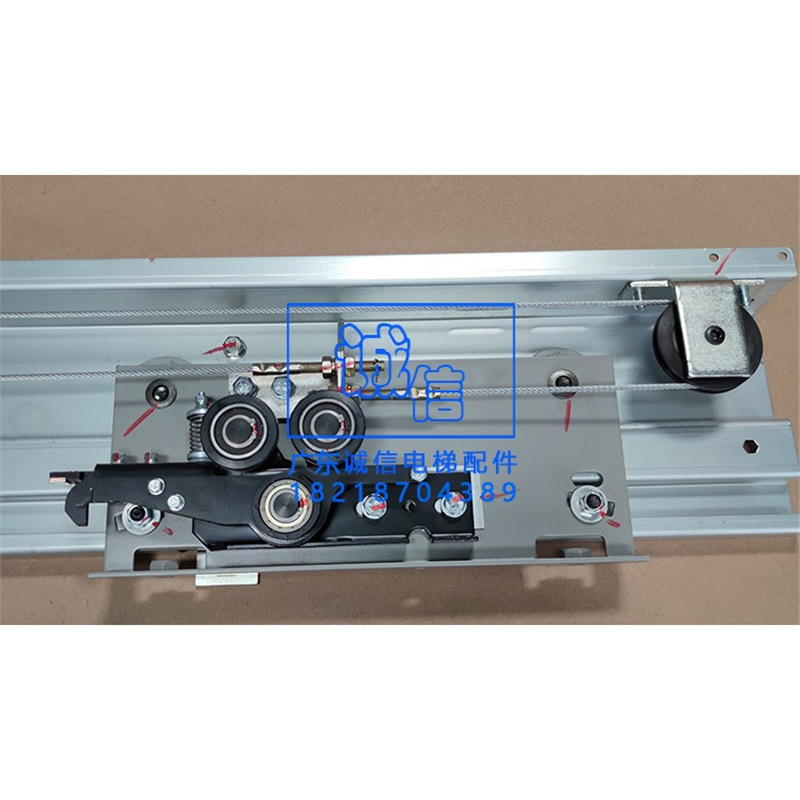 日立电梯宁波申菱款重锤式门头 800/900开门距门上坎C0089682_AB