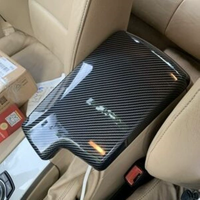 BMW old 3 series carbon: Armrest box