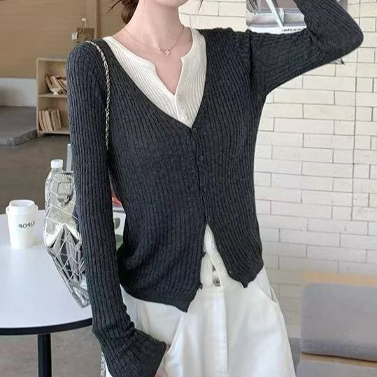高级感撞色V领假两件针织开衫女秋季超好看修身显瘦薄款毛衣上衣|undefined