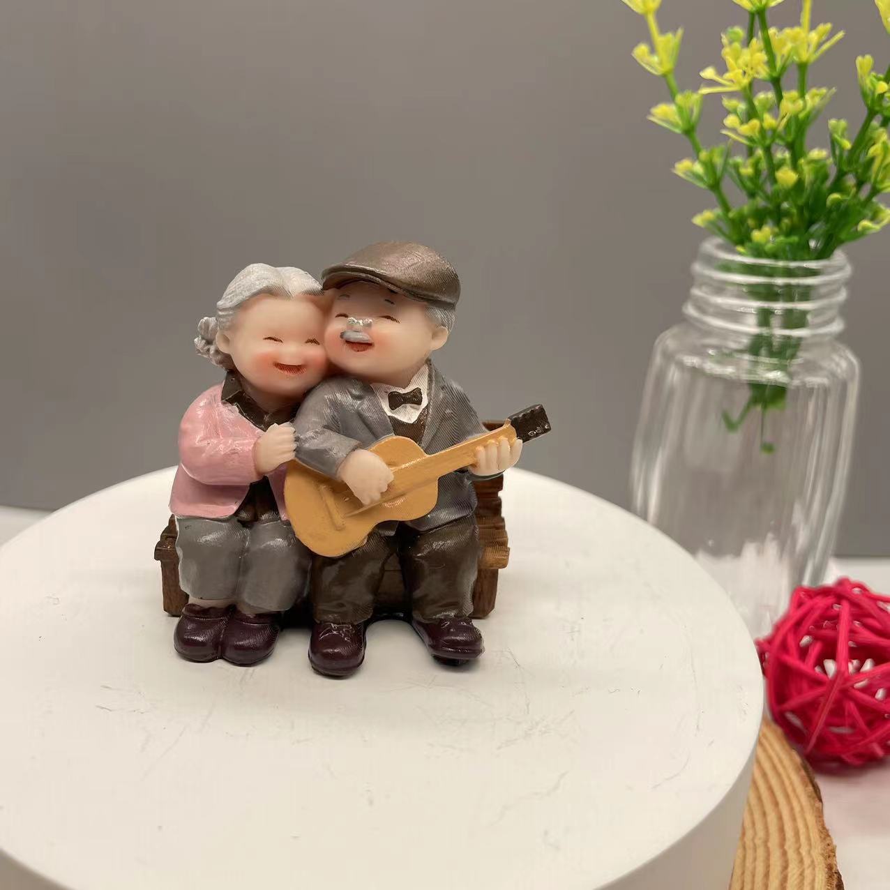 跨境欧式乡村老年夫妇情人节结婚纪念礼物家居客厅蛋糕树脂摆件