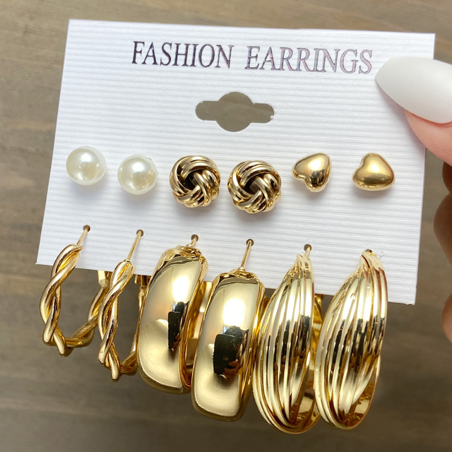 欧美跨境新款珍珠女士耳环 复古金色耳圈套装6件套Earrings Set 欧美跨境新款珍珠女士耳环 复古金色耳圈套装6件套Earrings Set