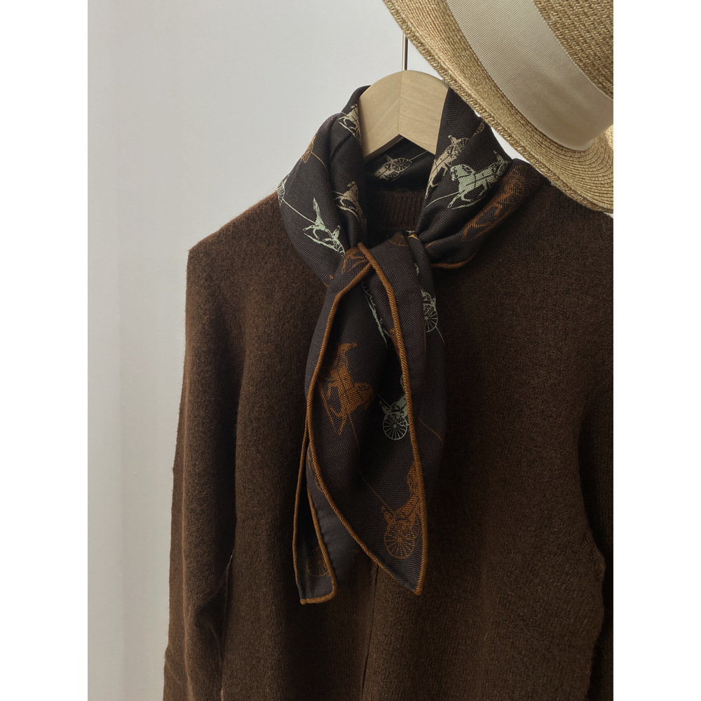 双面印花真丝丝毛中方巾70女时尚冬季丝绒围巾外搭披肩保暖古马车