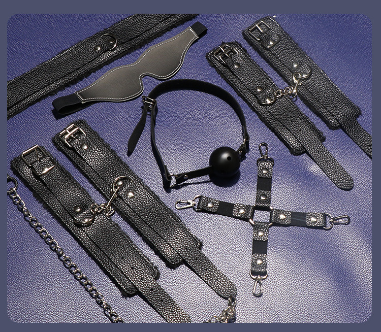 Adult Bondage Kit with Breast Clamps and Handcuffs, Faux Leather and Metal Restraint Set — detail image 21