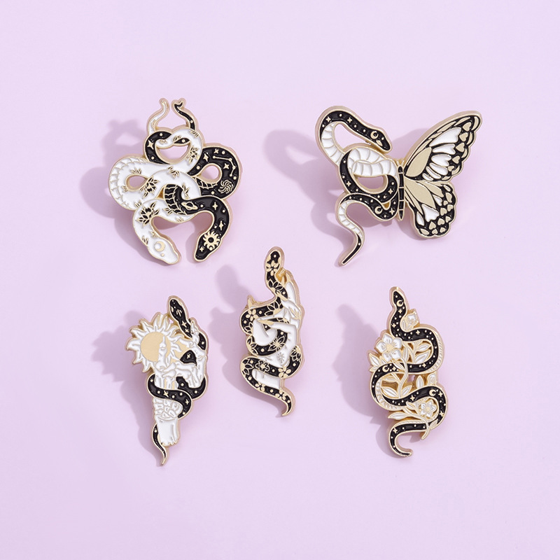 Punk Pin Snake Butterfly Zinc Alloy Stoving Varnish Unisex Brooches display picture 5