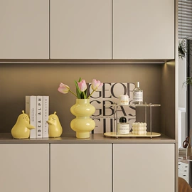 陶瓷工艺品;树脂工艺品;装饰花瓶