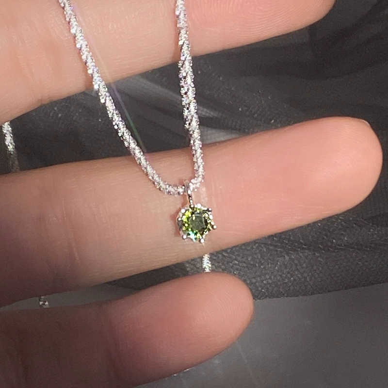Green small universal necklace, accessory, silver 925 sample, simple and elegant design