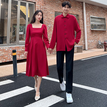 新中式国潮秋季情侣装订婚宴复古中长款优雅方领连衣裙设计感衬衫