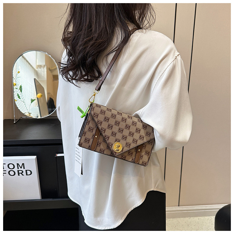 Women's Crossbody Bag Personalized Small Square Shoulder Bag_voghion.com