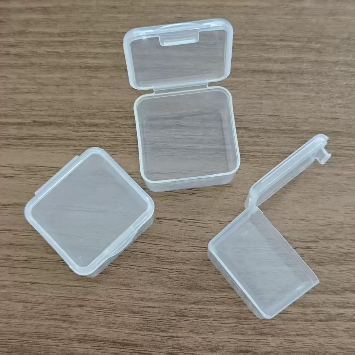 Exclusive link transparent gift box