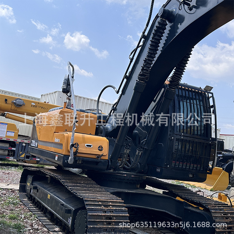 Excavadora Hyundai 220 - 9S Excavadora Hyundai 225 / 210 Excavadora Hyundai 350 Excavadora Hyundai