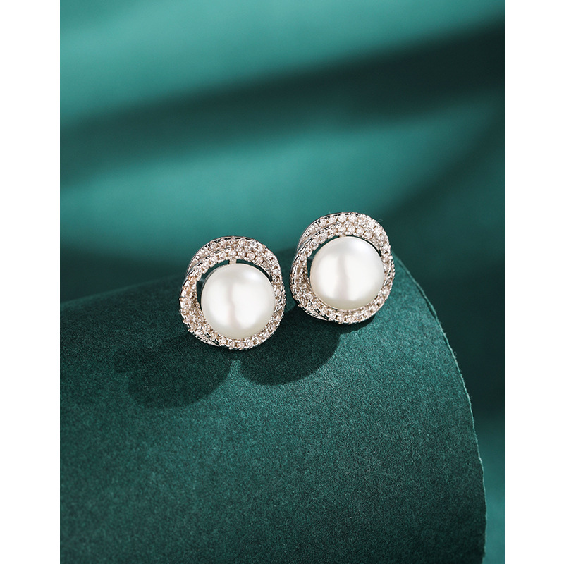 S925 plata esterlina perla de agua dulce pendientes para las mujeres verano luz lujo nicho diseño alto sentido 2023 nuevos pendientes