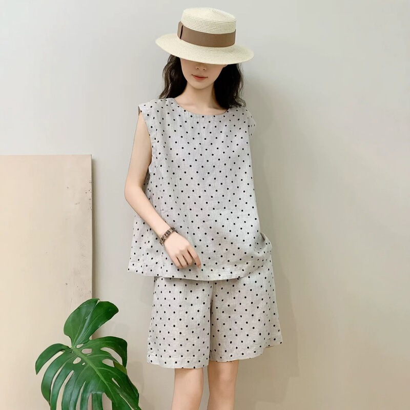 Floral Linen Polka Dot Sleeveless Shirt, New Summer Women's Fashion, Artistic and Stylish, Simple Loose Fit, Age-Reducing Pullover Top Floral Linen Polka Dot Sleeveless Shirt, New Summer Women's Fashion, Artistic and Stylish, Simple Loose Fit, Age-Reducing Pullover Top