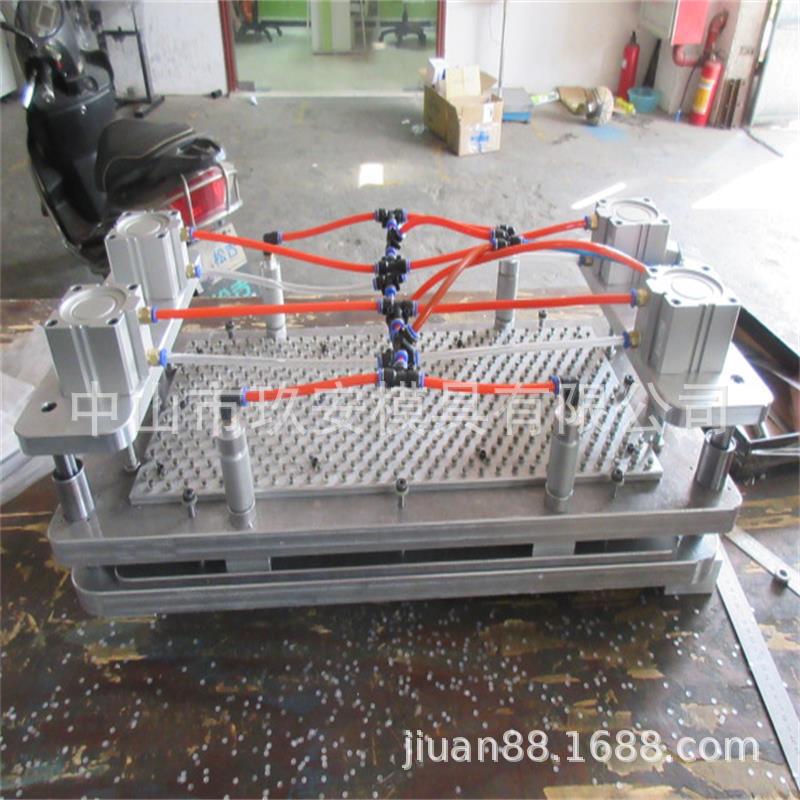 玖安模具供应胶袋刀叉圆孔多孔冲孔模  气动打孔机