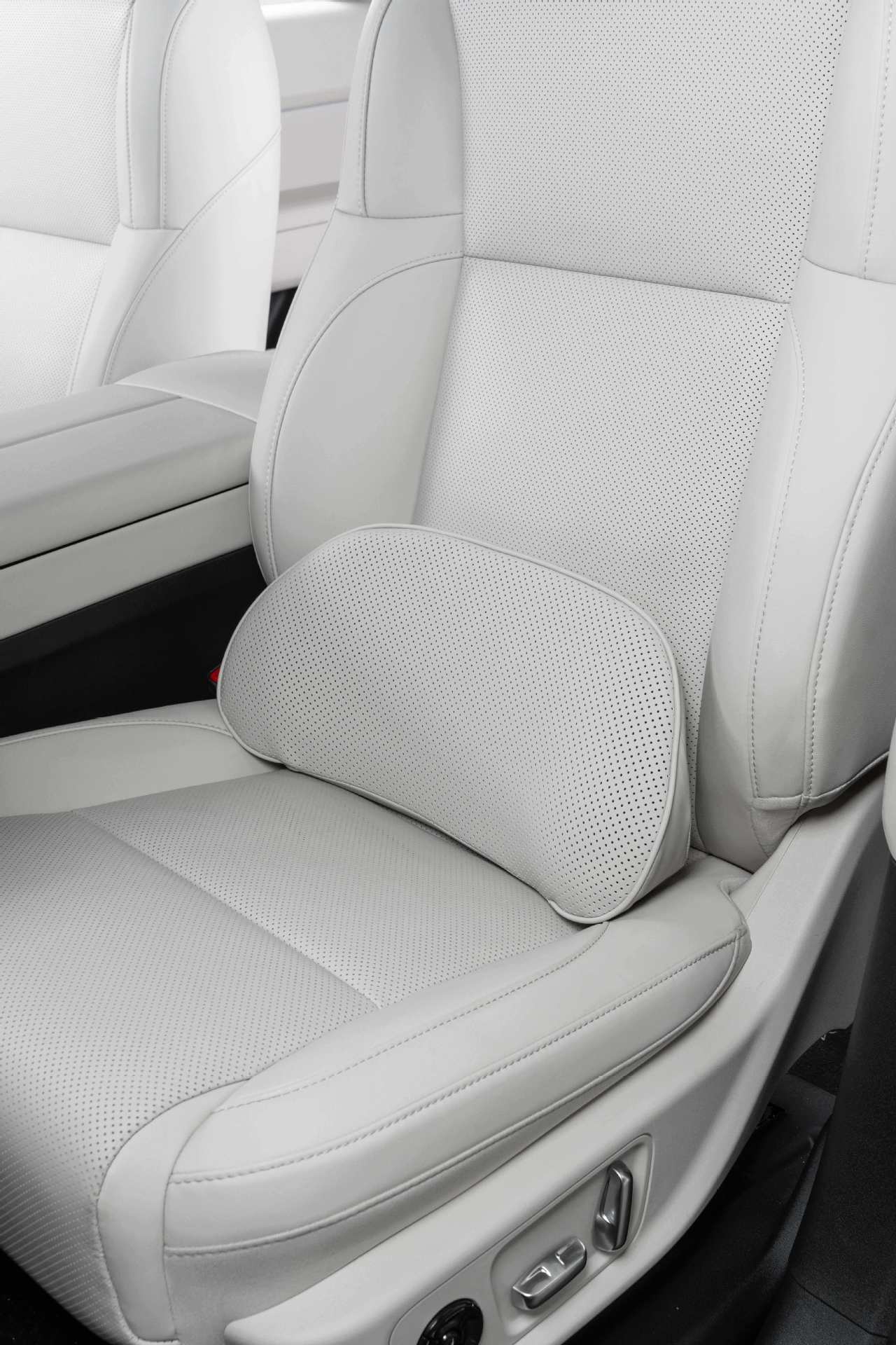 High-Quality Car Lumbar Support Cushion for Mercedes-Benz, Aito, and Li Auto, Driver's Seat Support, Memory Foam Cushion, Breathable