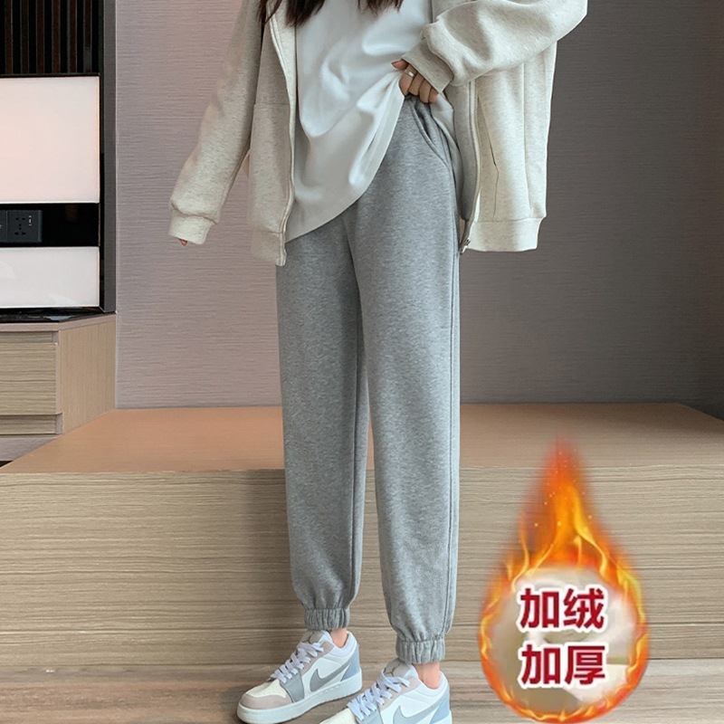 솔리드 컬러 레깅스와 벨벳 팬츠