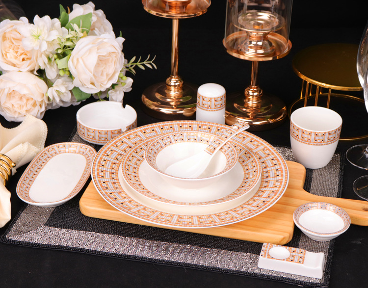 Dinner set 800003.jpg