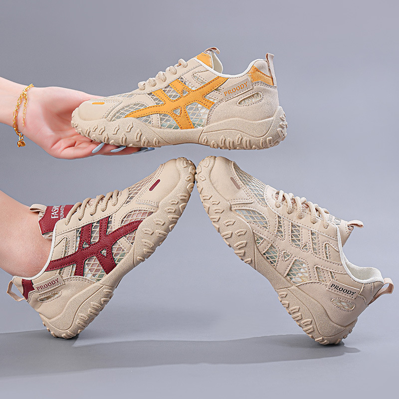 2025 New Summer Cut Out Mesh Shoes Ins Korean Style Female Students Soft Sole Versatile Casual Breathable Women's Shoes Bk234